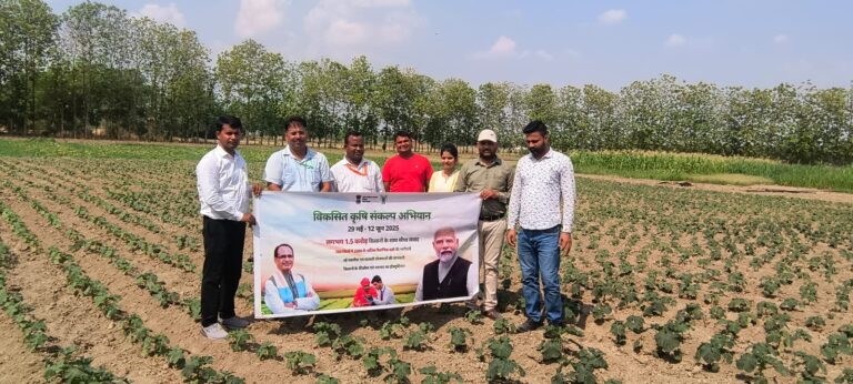 विकसित कृषि संकल्प अभियान;- दो दिनों में 4400 से अधिक किसानों तक पहुंचे आइआइवीआर वैज्ञानिक
