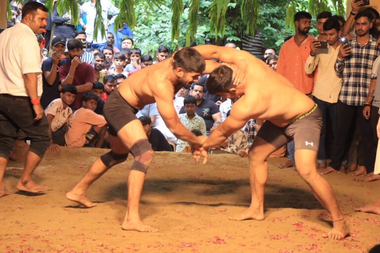 नाग पंचमी पर राम सिंह अखाड़े में गूंजा जयघोष, विजेता पहलवानों को मिला सम्मान