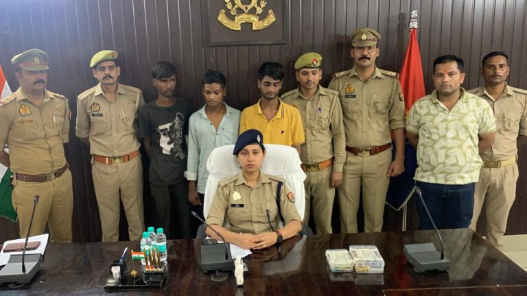 लालपुर पांडेयपुर थाने की पुलिस ने 24 घंटे में चोरी  की घटना का पर्दा  फाश।  चोरी के सामंके साथ 3 चोर गिरफ्तार 