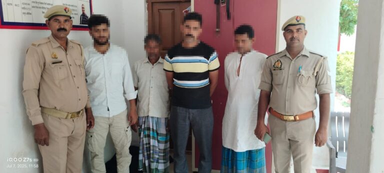 थाना बड़ागांव पुलिस ने घर में घुसकर जातिसूचक शब्दों का प्रयोग करते हुए मारपीट, गाली-गलौज व जान से मारने की धमकी देने वाले 04 नफर अभियुक्तगण को किया गया गिरफ्तार।