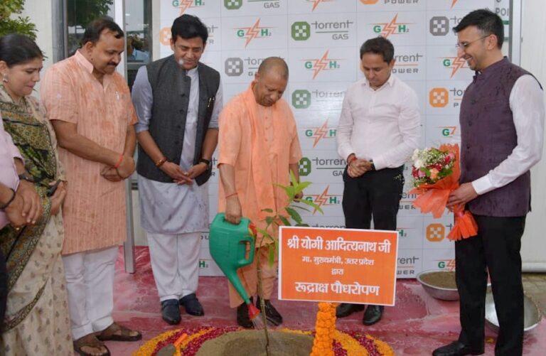 गोरखपुर में मुख्यमंत्री ने किया यूपी के पहले ग्रीन हाइड्रोजन प्लांट का लोकार्पण