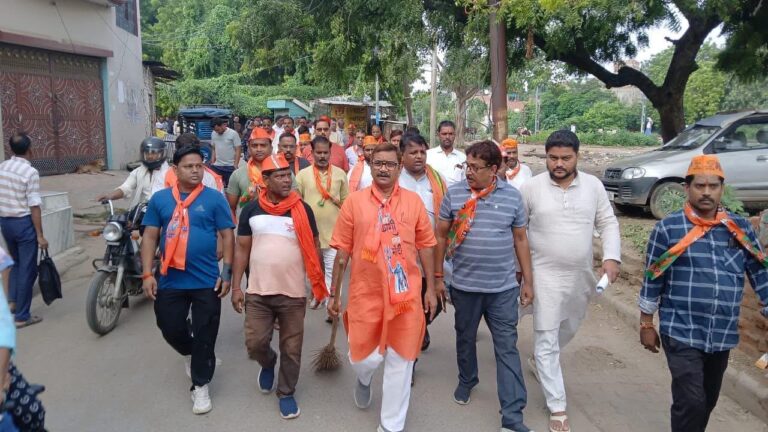 वार्ड प्रवास के दौरान गली निर्माण के मद में लगभग साढ़े चार करोड़ रुपए की स्वीकृति हुई