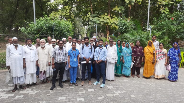 नेत्र परीक्षण शिविर में 85  लोगों की गयी निःशुल्क जांच, चयनित 34  मोतियाबिंद मरीजों का होगा मुफ्त लेंस प्रत्यारोपण