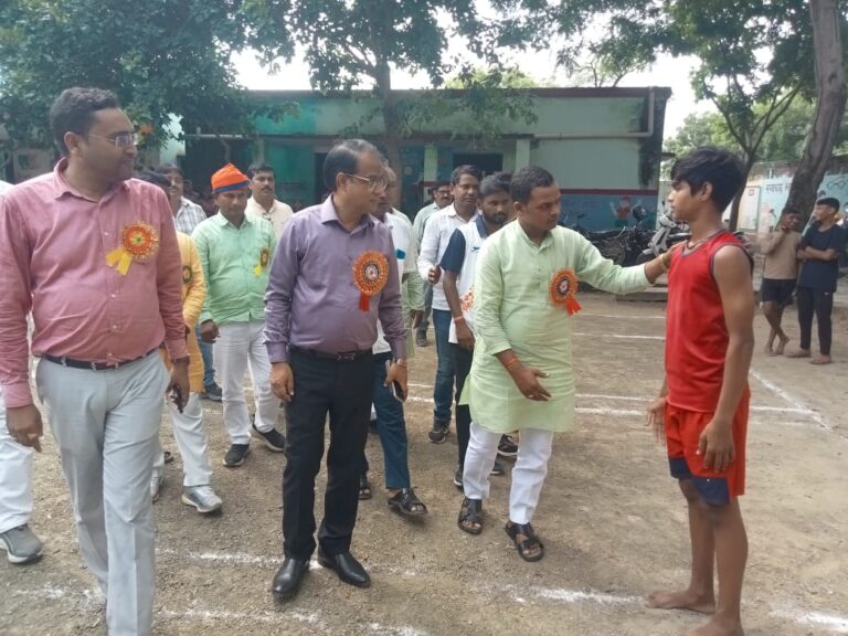 जनपदीय विद्यालयीय खो खो प्रतियोगिता एवं ग्राम पंचायत स्तरीय सांसद खेलकूद प्रतियोगिता का विधायक ने किया उद्घाटन