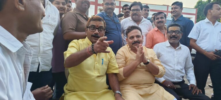 चाय पार्टी के बहाने  सोशल मीडिया पर चल रहे  कयास  को भाजपा नेताओं ने किया दरकिनार