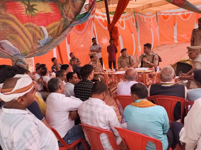 आगामी थाना चौरी अंतर्गत भरत मिलाप आदि के संबंध में आयोजकों के साथ चौकी चौरी  पर आयोजित की गई पीस कमेटी की बैठक