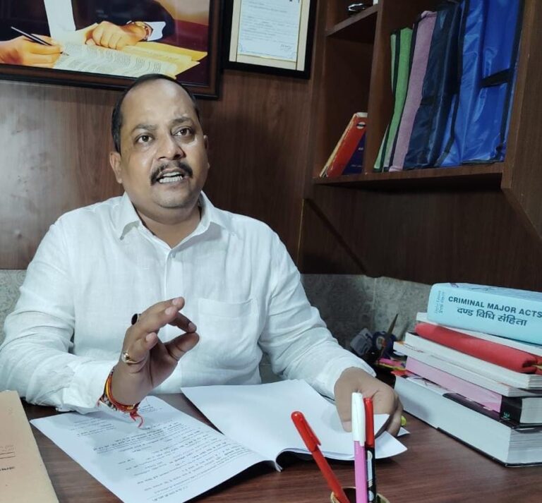अधिवक्ता विकास सिंह की प्रभावी पैरवी पर व्यापार मंडल के महामंत्री को मिली अग्रिम जमानत