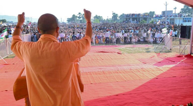 भगवान राम-कृष्ण के बाद अब छठ माई का विरोध कर रहे हैं महागठबंधन वालेः सीएम योगी