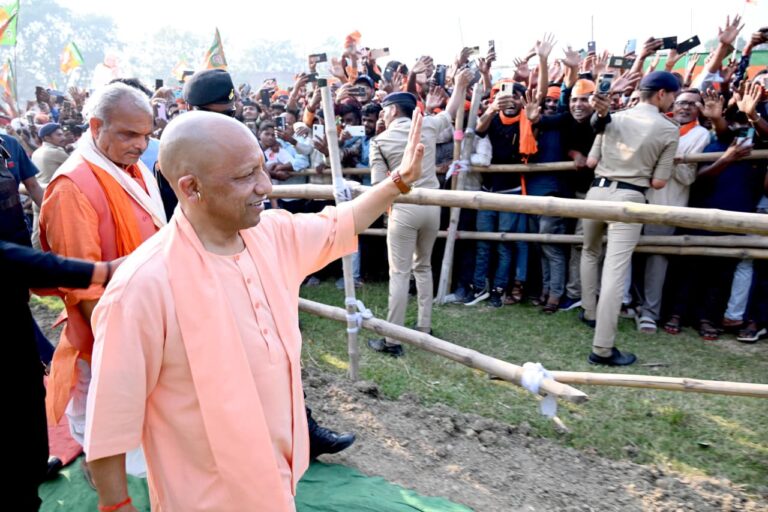 बिहार विधानसभा चुनाव (स्पेशल)  =सीएम योगी की 10 दिन में 31 रैलीहार विधानसभा चुनाव (स्पेशल)  =सीएम योगी की 10 दिन में 31 रैली