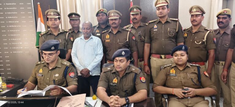 चंदौली  पुलिस को मिली भारी सफलता  बलुआ थाना  में अवैध  असलहा फैक्ट्री  का खुलासा
