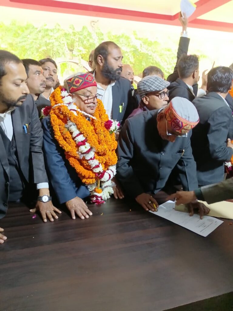 प्रयागराज में नामांकन के क्रम में शिवपूजन सिंह गौतम का जोरदार नामांकन: अधिवक्ताओं के लिए एक नई क्रांति