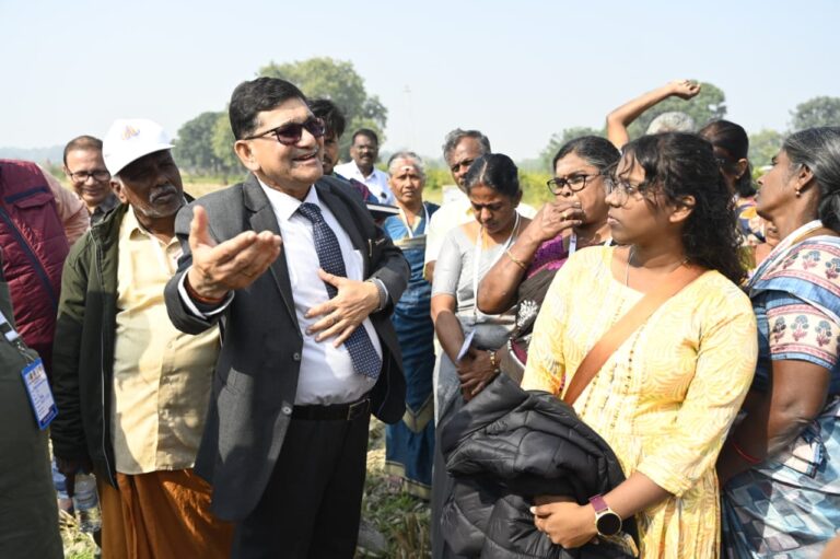 काशी तमिल संगमम् 4.0कृषक समूह ने किया भारत कला भवन का अवलोकन कृषि अनुसंधान फार्म में लिया आधुनिक तकनीकों का प्रशिक्षण