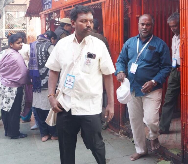 आध्यात्मिक दल ने किया श्रीराम जन्मभूमि, हनुमानगढ़ी एवं सरयू घाट का पावन दर्शन