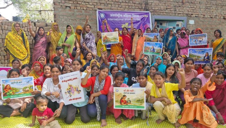 महिला दिवस पर विद्या फाउंडेशन द्वारा मां और  मांटी कार्यक्रम का आयोजन