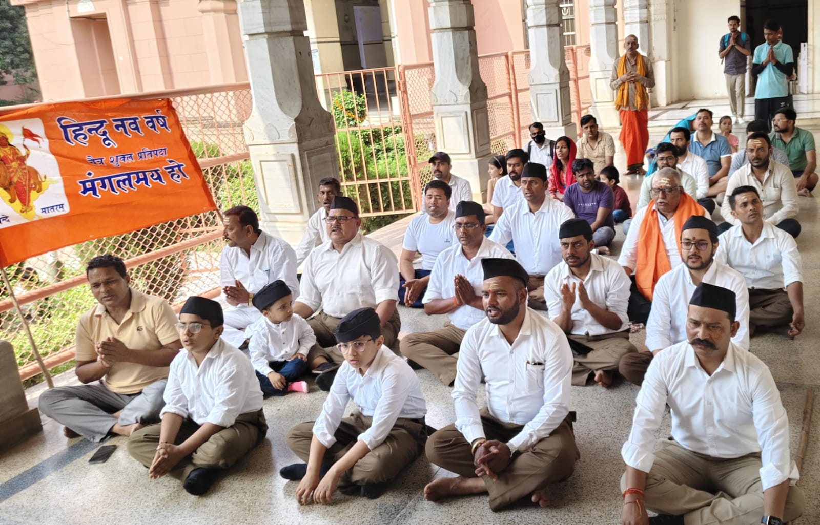 काशीवासियों ने सामूहिक हनुमान चालीसा पाठ कर हिन्दू नववर्ष का किया स्वागत