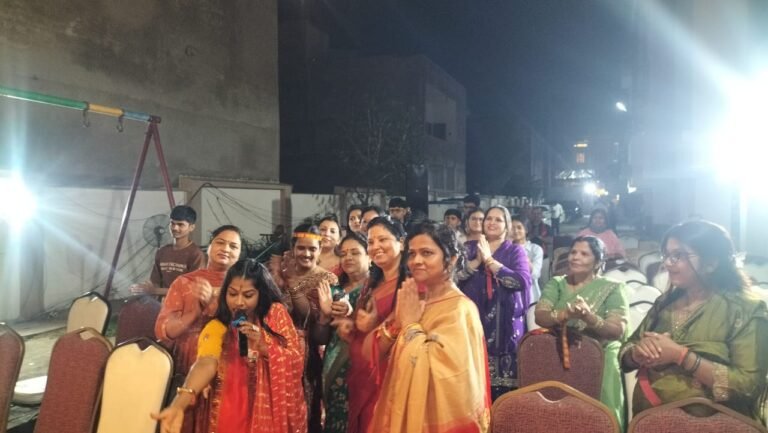 रुद्रा रत्नम अपार्टमेंट, सारनाथ, वाराणसी में  आयोजित हुआ भव्य धार्मिक एवं  सांस्कृतिक संध्या