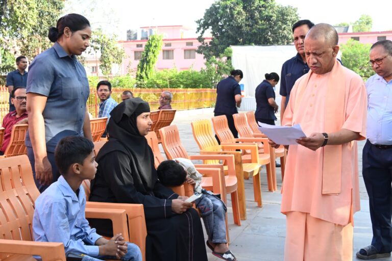 जरूरतमंद को आवास और बीमार के इलाज की होगी व्यवस्था: मुख्यमंत्री