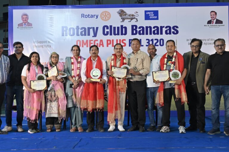 क्रिकेट के   महाकुम्भ के मंच पर सभी खेलों के विभूतियों का हुआ सम्मान –