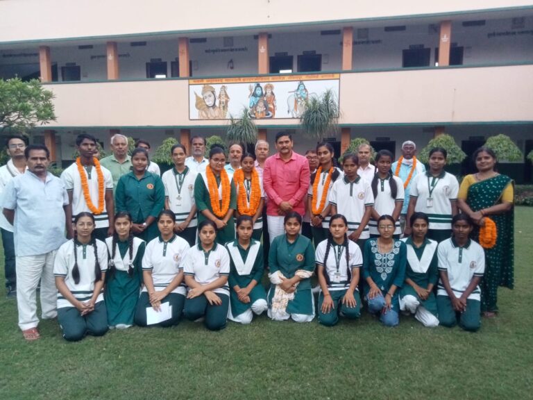 यूपी बोर्ड हाई स्कूल तथा इंटर के परिणाम में स्वामी श्रद्धानंद सरस्वती इंटर कॉलेज के छात्रों ने किया शानदार प्रदर्शन, रिजल्ट शत प्रतिशत