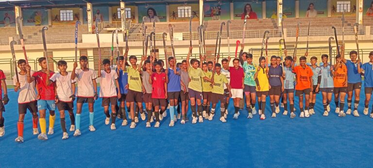 हॉकी चौराहा का नाम हो ओलंपियन ललित उपाध्याय के नाम