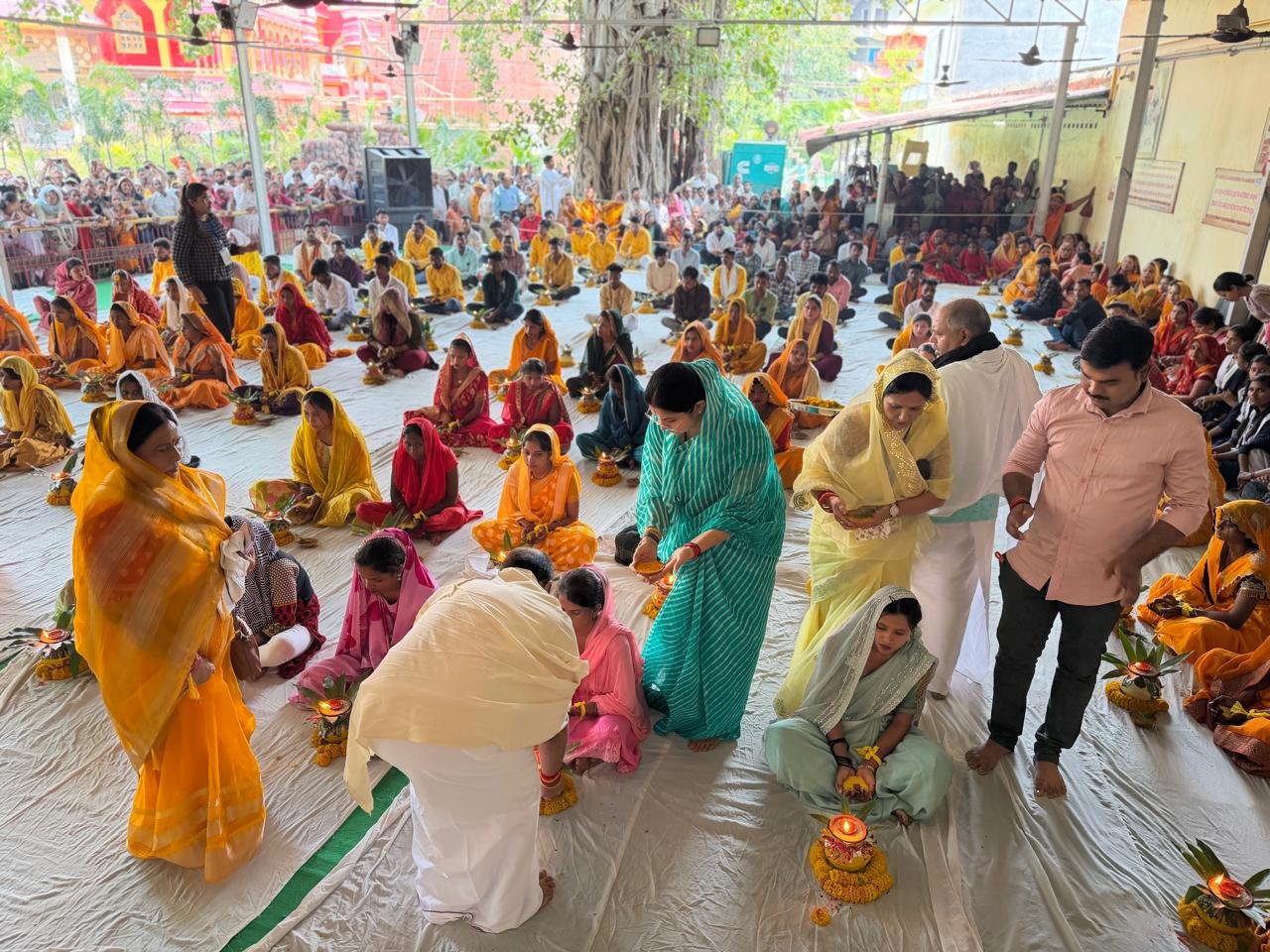 अघोराचार्य महाराज श्री बाबा सिद्धार्थ गौतम राम जी के ‘अवतरण दिवस’ पर 55 युगल बंधे परिणय सूत्र में।