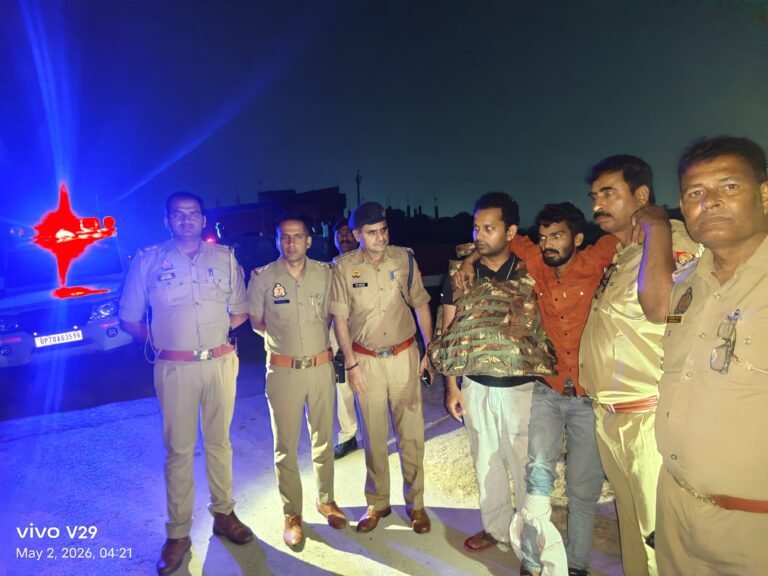 चन्दौली पुलिस का बड़ा एक्शन, बलुआ थाना क्षेत्र में चेकिंग के दौरान हुयी पुलिस मुठभेड़ में अभ्यस्त शातिर हिस्ट्रीशीटर चोर अभियुक्त गिरफ्तार।