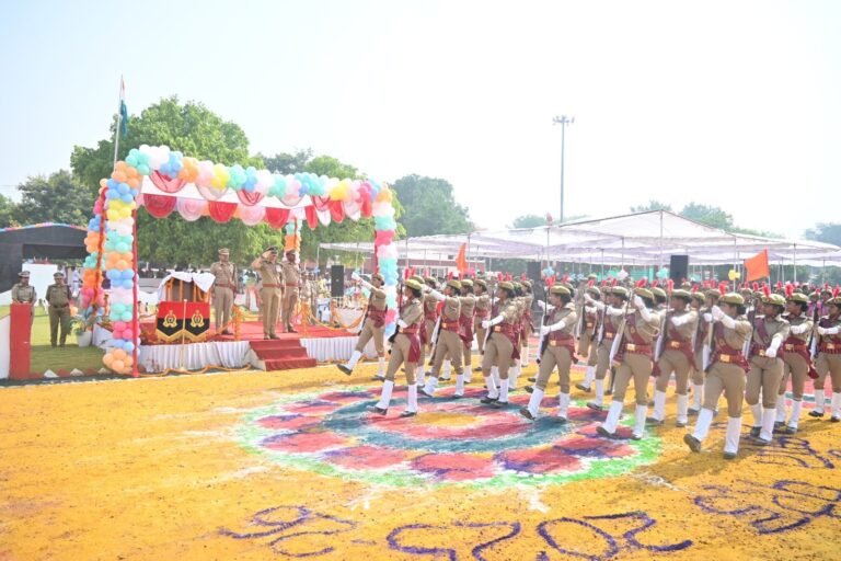हर श्रमिक परिवार को मिलेगी स्वास्थ्य सुरक्षा: सीएम योगी