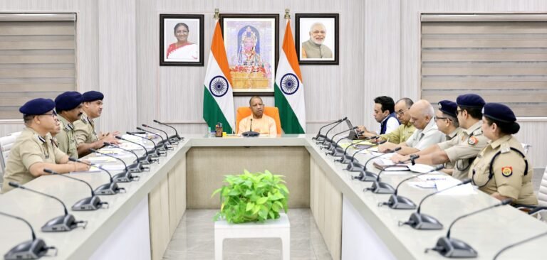 तकनीक, संवेदनशीलता और प्रोफेशनल दक्षता से लैस रहे यूपी पुलिस: मुख्यमंत्री