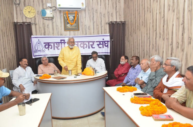 पत्रकारिता समाज को दिशा देने वाली चेतना: डा॰ इंदीवर