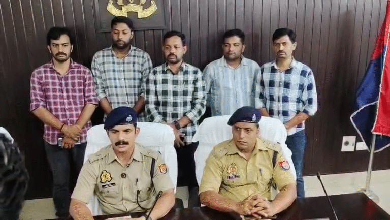 हत्या कारित करने वाले 04 अभियुक्तगण थाना चौक पुलिस द्वारा गिरफ्तार, कब्जे से घटना में प्रयुक्त 01 नाजायज देशी पिस्टल एवं 02 दोपहिया वाहन बरामद