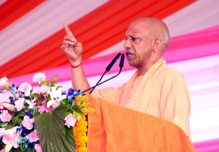 दंगाइयों के मुकदमे वापस लेने का प्रयास करती थी सपा सरकार:  सीएम योगी के मुकदमे वापस लेने का प्रयास करती थी सपा सरकार:  सीएम योगी