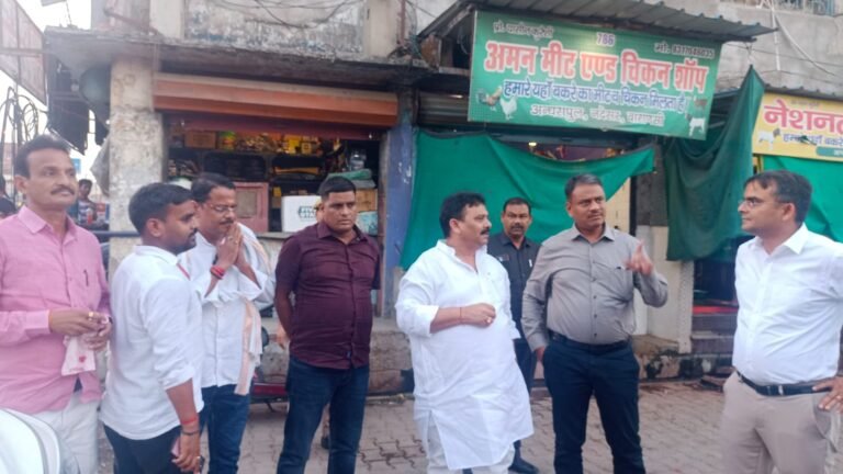 मंत्री रविन्द्र जायसवाल ने शहर में चल रहे विकास कार्यों को लेकर मंडलायुक्त,जिलाधिकारी, नगर आयुक्त, रेलवे, पीडब्ल्यूडी, विद्युत आदि विभागीय अधिकारियों के साथ सर्किट हाउस सभागार में की बैठक।