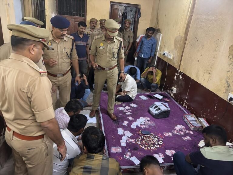 गाज गिरनी थी एसीपी पर और चले गए चौकी इंचार्ज साहब