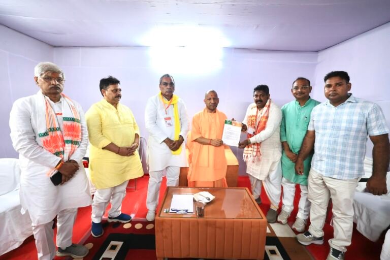 भदोही का नाम बदलने को लेकर अलग अलग जिलों से नेता सीएम योगी का कर रहे है धन्यवाद