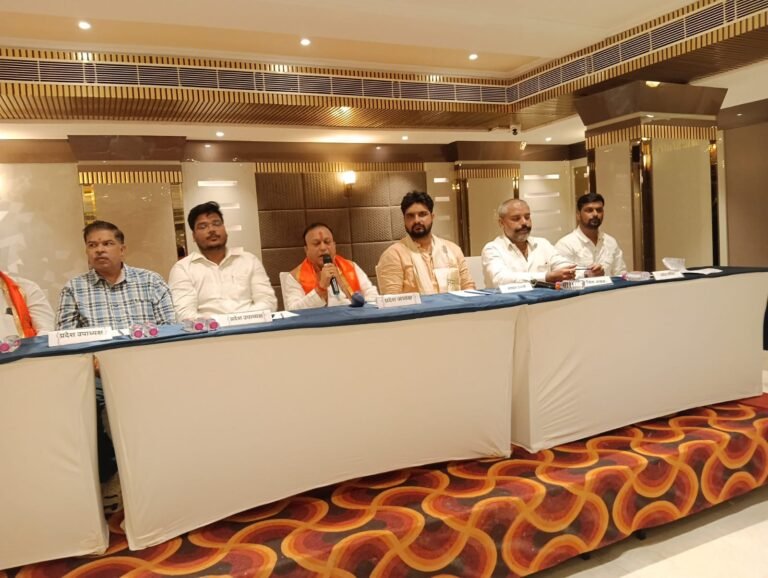हिंदू युवा वाहिनी के नाम व बोर्ड का दुरुपयोग करने वालों पर होगी कानूनी कार्रवाई- राकेश श्रीवास्तव प्रदेश अध्यक्ष