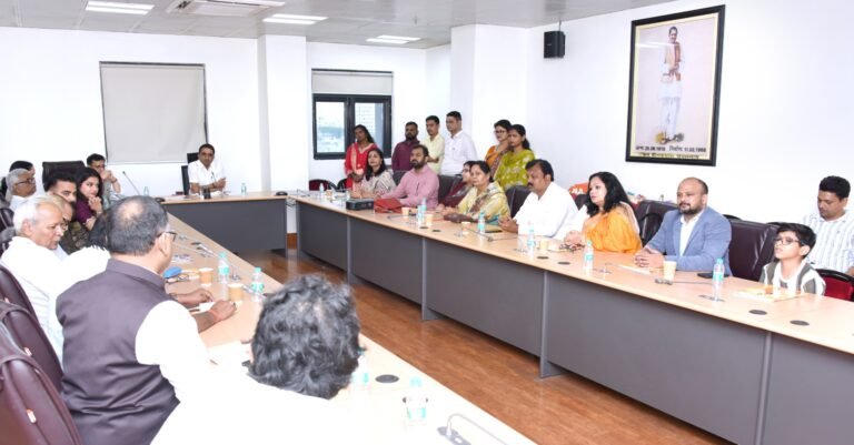 सरकार की जनकल्याणकारी योजनाओं और उपलब्धियों की जानकारी जनता तक पहुंचाना हमारी जिम्मेदारी : सूचना निदेशक