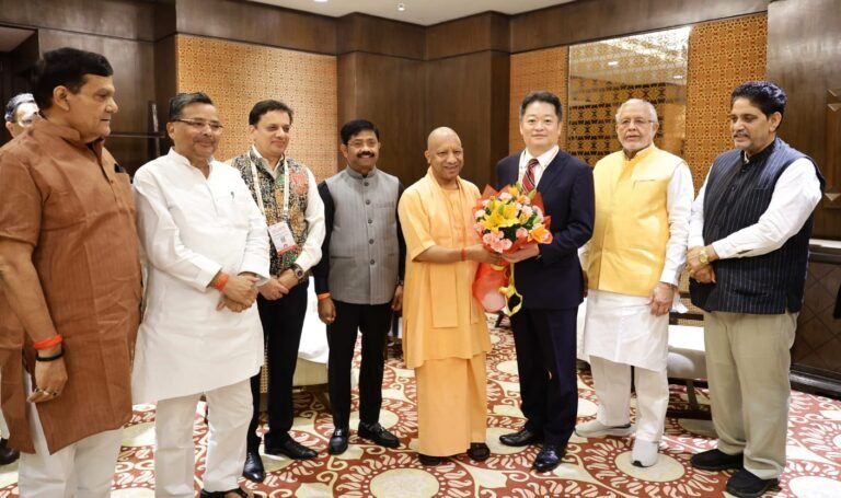 भारत औऱ जापान का सम्बंध सांस्कृतिक और आध्यात्मिक विश्वास पर आधारित है, जिसमे बुद्ध की करुणा है,जीवन का अनुशासन है और मध्य मार्ग दोनो देशों के साझा मूल्य हैं।