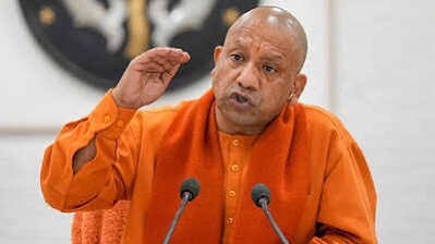 विकास परियोजनाओं में देरी बर्दाश्त नहीं, हर काम समयबद्ध ढंग से पूरा हो: मुख्यमंत्री योगी