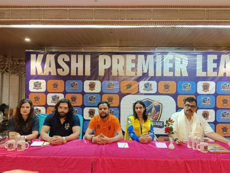 काशी प्रीमियर लीग में कन्हैया लाल केशरी की “बनारस महाकाल वारियर” टीम का अनावरण