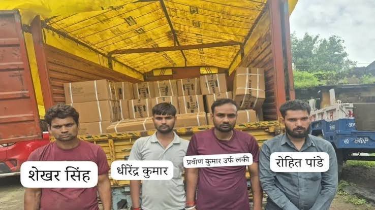 यूपी एसटीएफ ने पकड़ी अवैध कोडीन सिरप की 30 हजार शीशियां, कीमत लगभग 3 करोड़ रुपये
