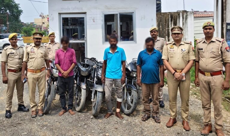 चोरी की 4 बाइक के साथ 3 शातिर गिरफ्तार
