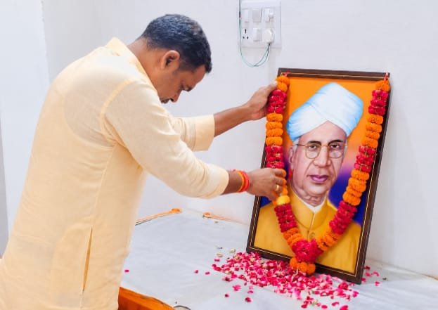 शिक्षक ही राष्ट्र का निर्माता व रीढ़ होता है-विधायक डॉक्टर सुनील पटेल