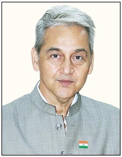 शिक्षा से रोजगार तक का रास्ताशिक्षा और आजीविका के निर्माण में निवेश- सुधांश पंत