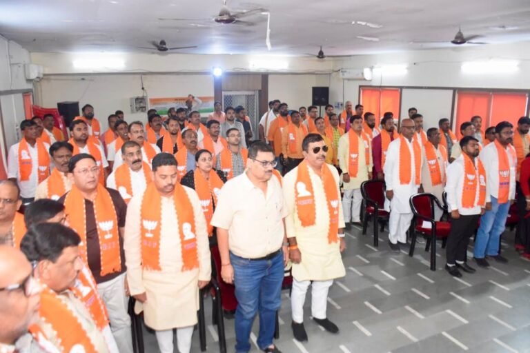 मोदी के स्वागत में भाजपा ने झोंकी ताकत